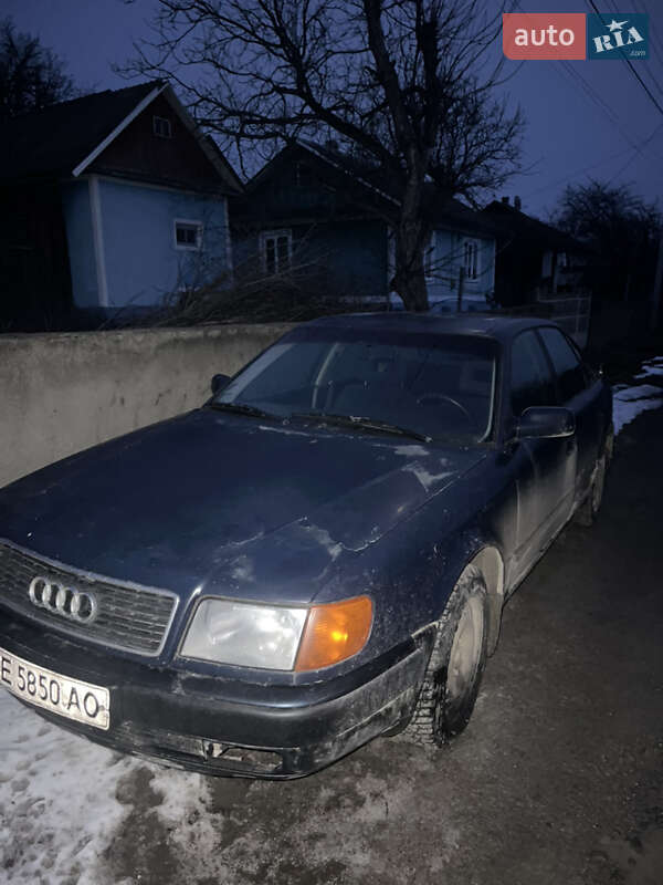 Седан Audi 100 1992 в Кельменцах