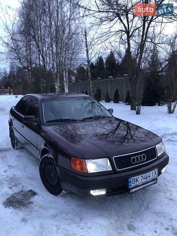 Седан Audi 100 1992 в Ровно