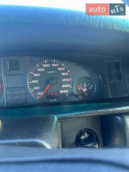 Седан Audi 100 1994 в Любешові