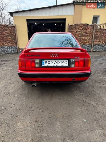Седан Audi 100 1993 в Зміїві