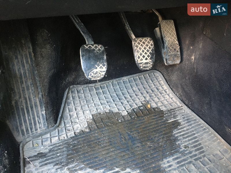 Седан Audi 100 1993 в Любаре