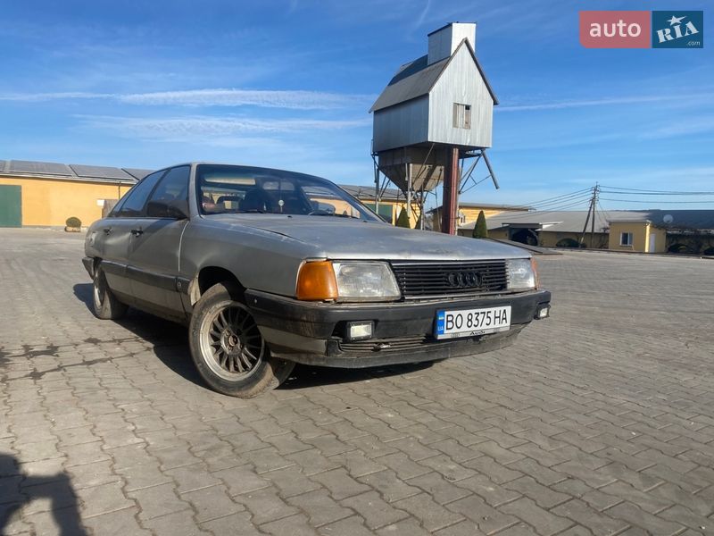 Седан Audi 100 1986 в Тернополі