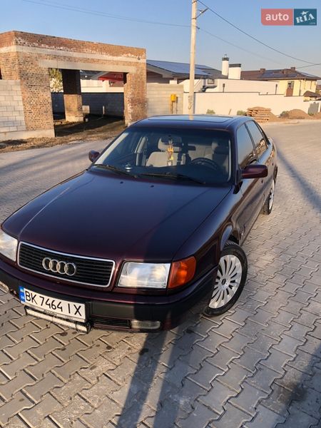 Седан Audi 100 1992 в Рівному