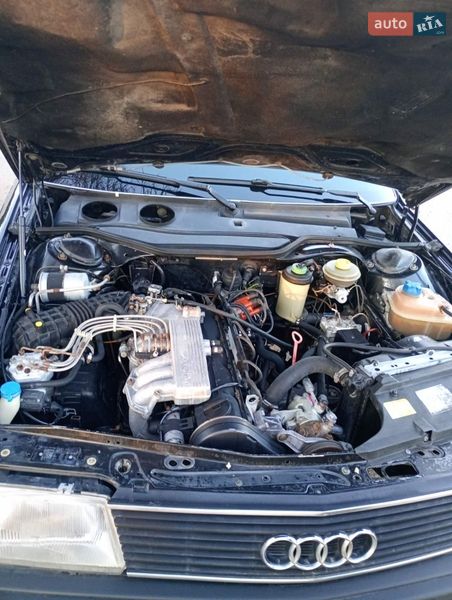 Седан Audi 100 1990 в Хмільнику