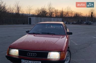 Седан Audi 100 1989 в Чернівцях