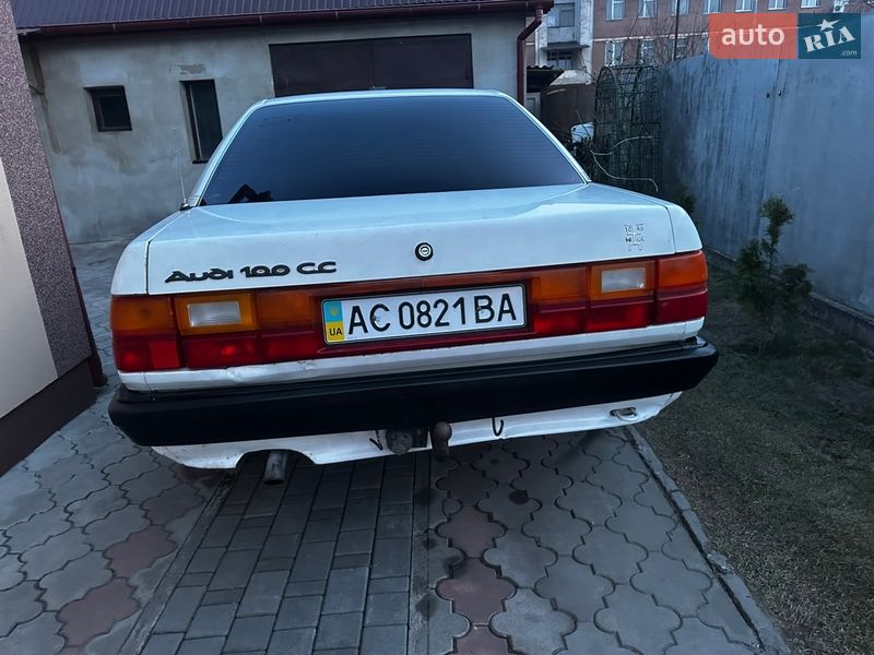 Седан Audi 100 1986 в Владимире