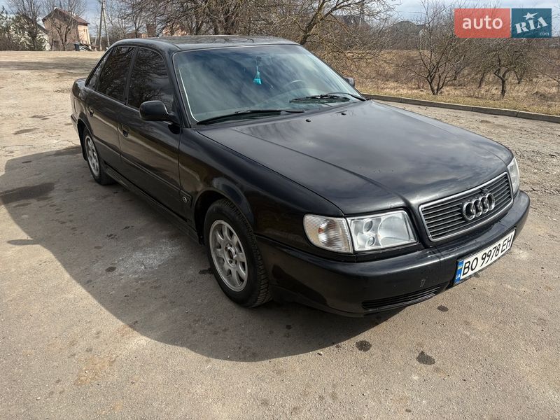 Седан Audi 100 1991 в Чорткове