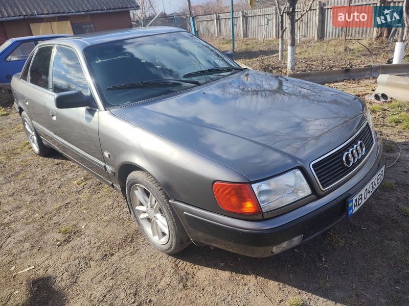 Седан Audi 100 1991 в Ильинцах
