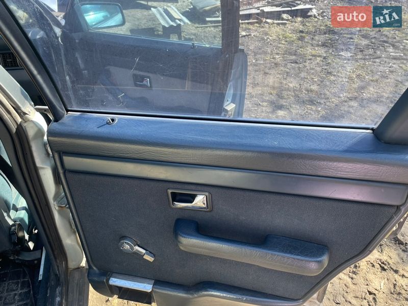 Седан Audi 100 1989 в Ровно