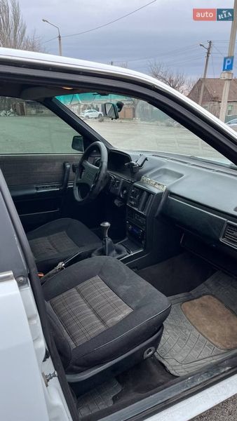 Седан Audi 100 1987 в Запорожье