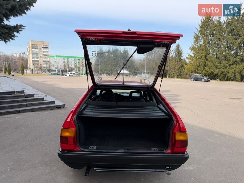 Универсал Audi 100 1989 в Ровно