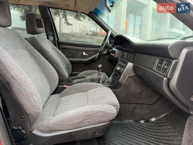 Универсал Audi 100 1989 в Ровно