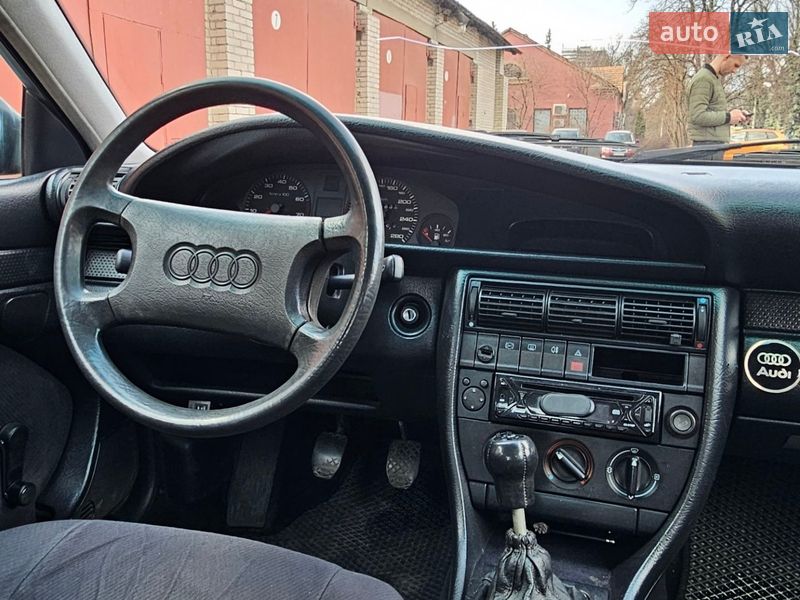 Седан Audi 100 1991 в Києві