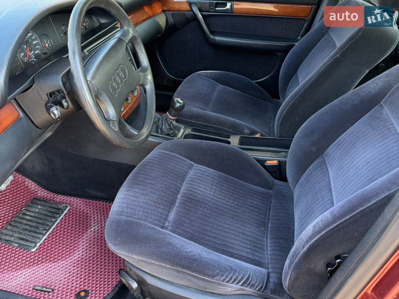 Седан Audi 100 1994 в Днепре