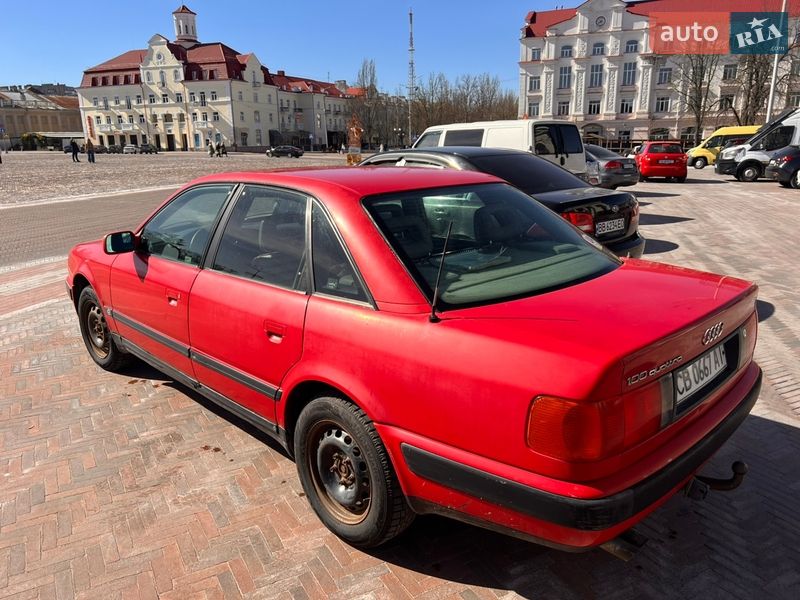 Седан Audi 100 1993 в Чернигове