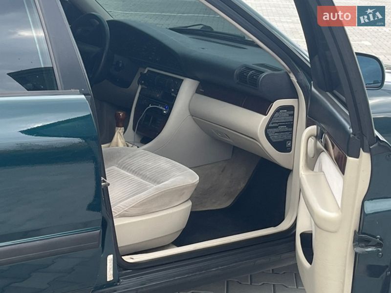 Седан Audi 100 1994 в Шептицькому
