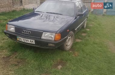 Седан Audi 100 1986 в Хотине