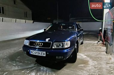 Седан Audi 100 1992 в Володимирі
