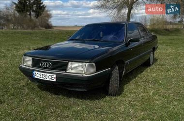 Седан Audi 100 1987 в Луцьку