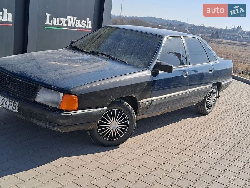 Audi 100 1990