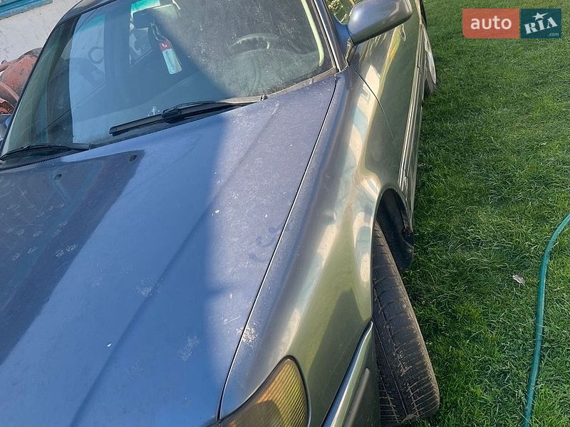 Седан Audi 100 1993 в Березному