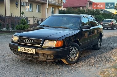 Седан Audi 100 1991 в Жовкві