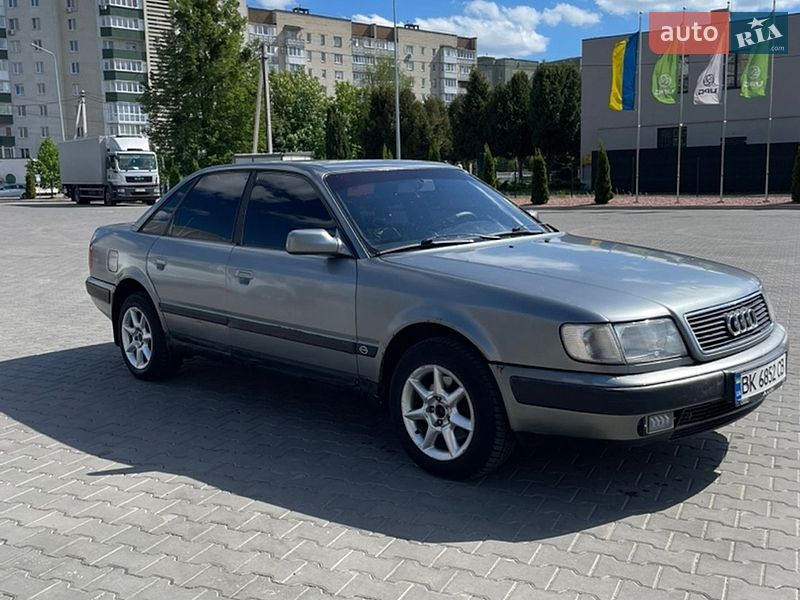 Седан Audi 100 1992 в Луцьку