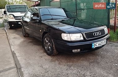 Седан Audi 100 1991 в Виннице