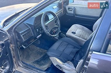 Седан Audi 100 1985 в Рівному