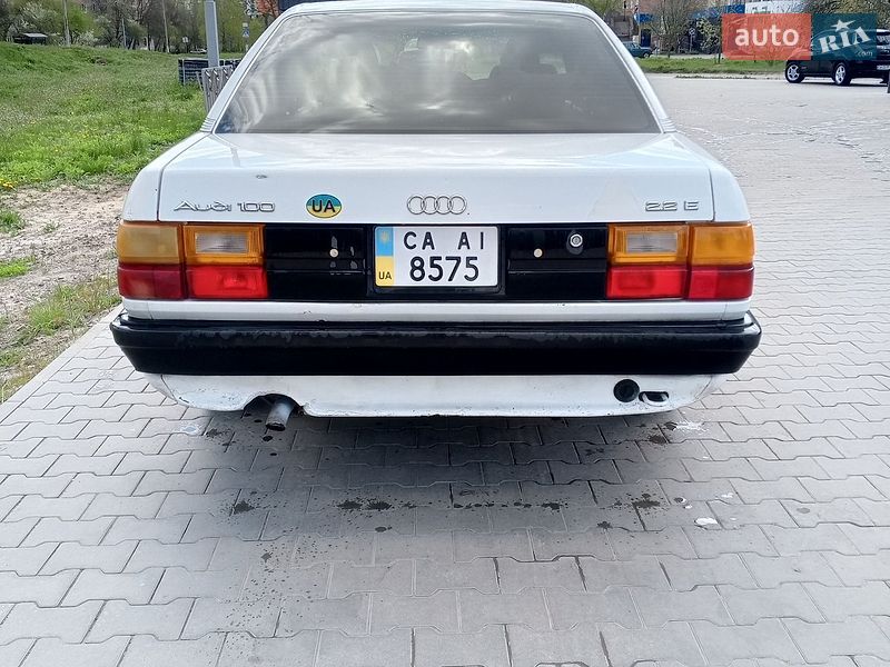 Седан Audi 100 1989 в Ватутіному