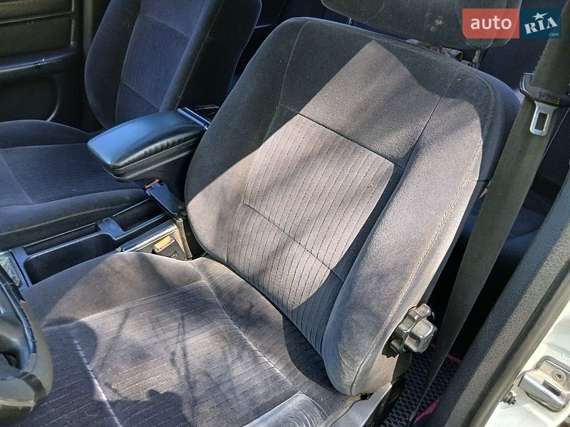 Седан Audi 100 1992 в Заречном