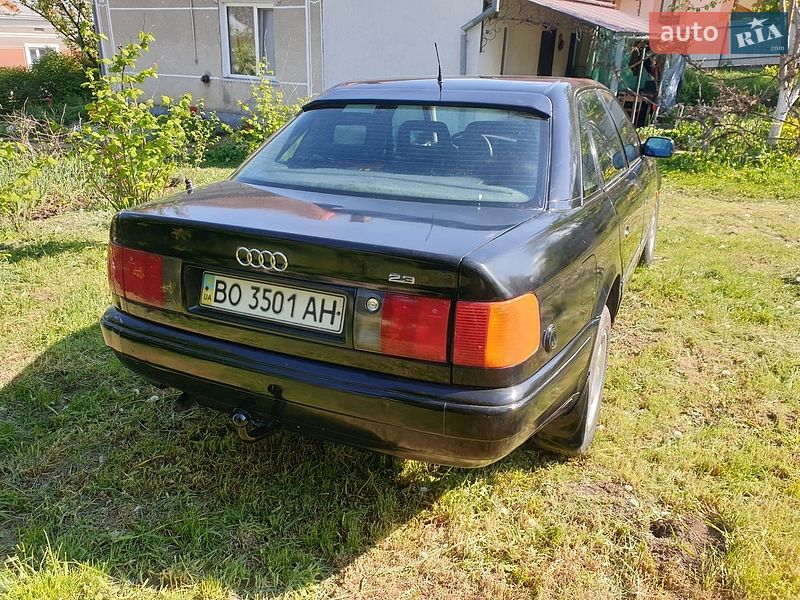 Седан Audi 100 1991 в Підволочиську