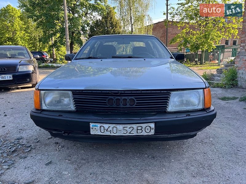 Седан Audi 100 1983 в Ковеле