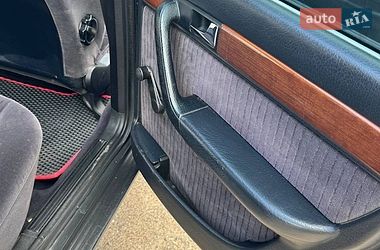 Седан Audi 100 1991 в Городке