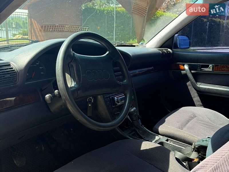 Седан Audi 100 1994 в Киеве