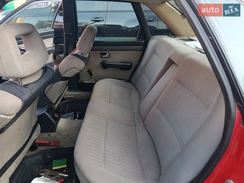 Седан Audi 100 1989 в Києві