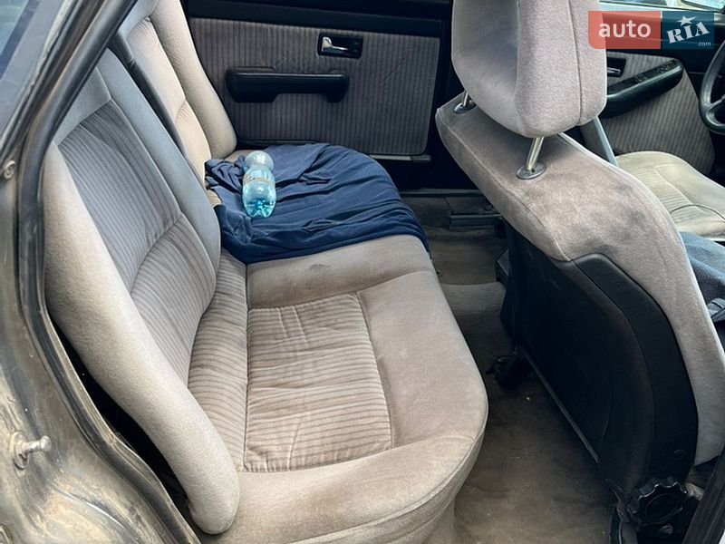 Седан Audi 100 1988 в Костопілі
