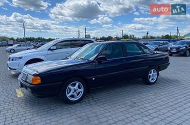 Седан Audi 100 1991 в Черновцах