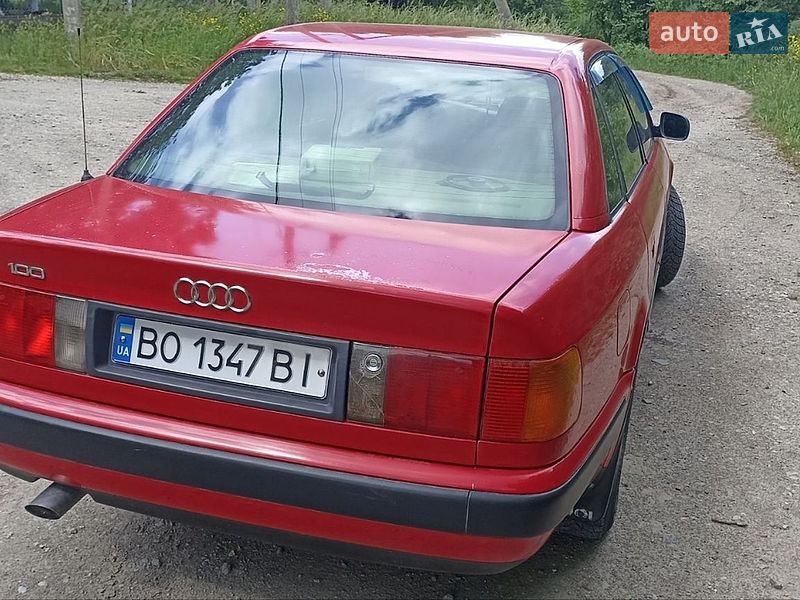 Седан Audi 100 1993 в Чорткове
