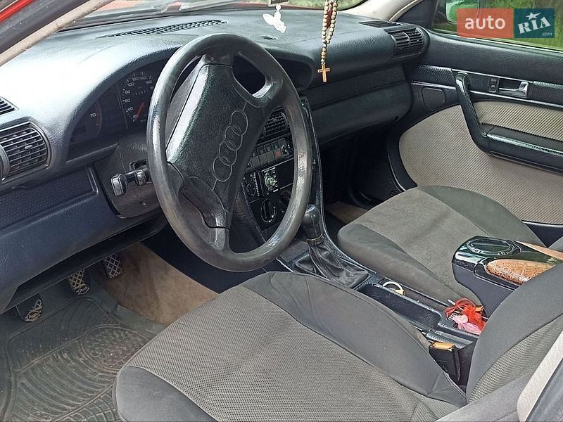 Седан Audi 100 1993 в Чорткове