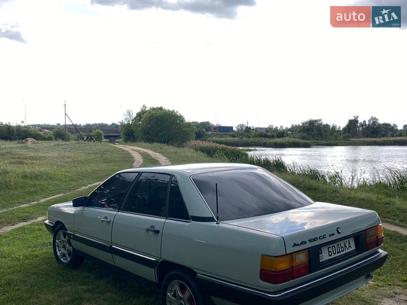 Седан Audi 100 1983 в Ковеле