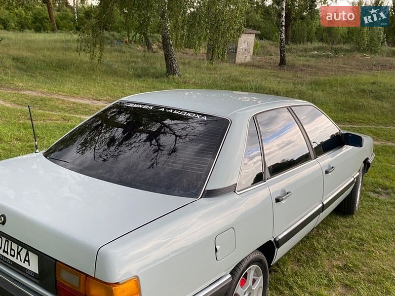Седан Audi 100 1983 в Ковеле