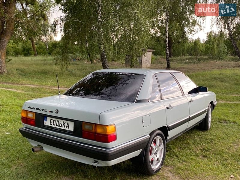 Седан Audi 100 1983 в Ковеле