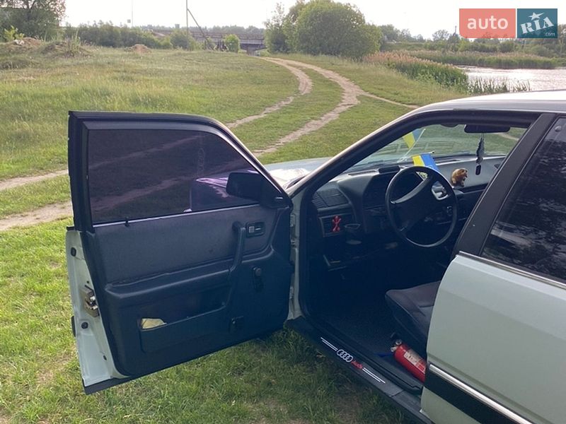 Седан Audi 100 1983 в Ковеле