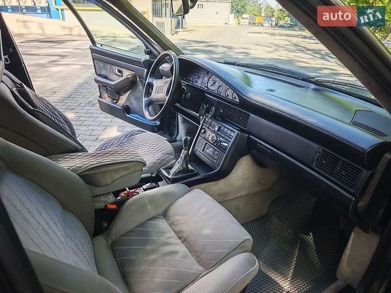 Седан Audi 100 1990 в Києві