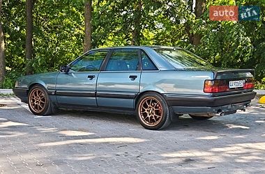 Седан Audi 100 1990 в Києві