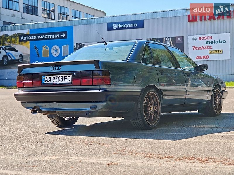 Седан Audi 100 1990 в Києві
