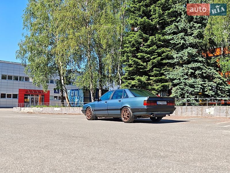 Седан Audi 100 1990 в Києві
