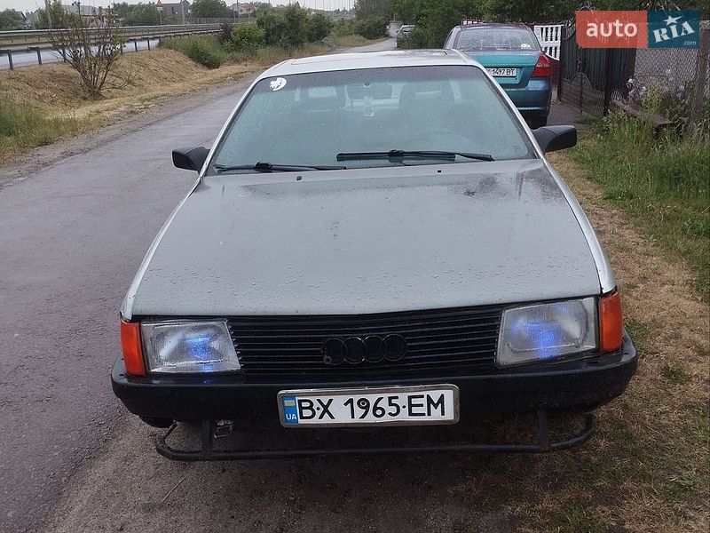 Audi 100 1990 Audi 100 1990