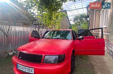 Седан Audi 100 1992 в Перечині